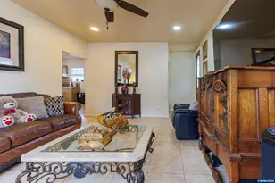 1329 Baker St NE, Salem, OR 97301 - Photo 4