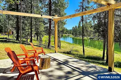 17215 Guss Ln, Bend, OR 97707 - Photo 2
