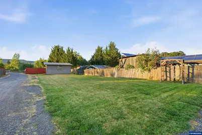 4200 Long St, Sweet Home, OR 97386 - Photo 26