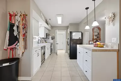 4200 Long St, Sweet Home, OR 97386 - Photo 8