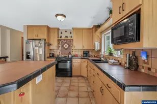 1760 SW Goucher Ct, McMinnville, OR 97128 - Photo 26