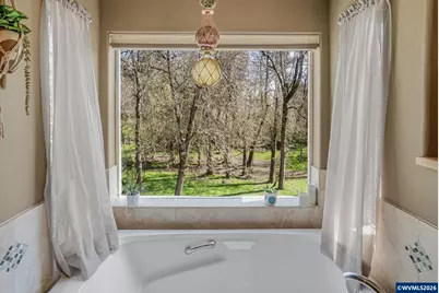 1760 SW Goucher Ct, McMinnville, OR 97128 - Photo 20