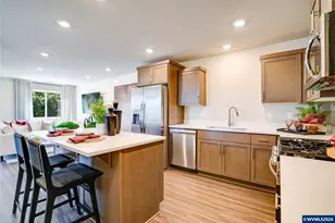 897 Kirskey St, Woodburn, OR 97071 - Photo 6