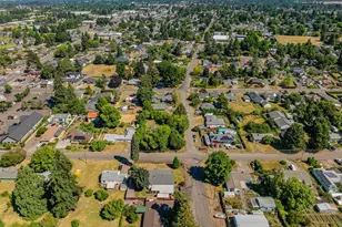 895 Elma Ave SE, Salem, OR 97317 - Photo 10