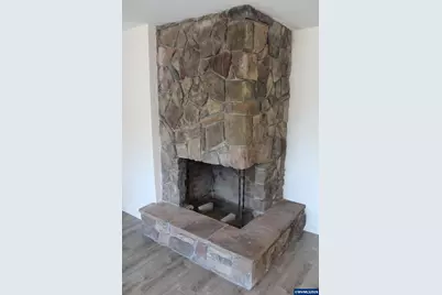 4942 Oak Park Dr NE, Salem, OR 97305 - Photo 10