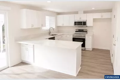 4942 Oak Park Dr NE, Salem, OR 97305 - Photo 14