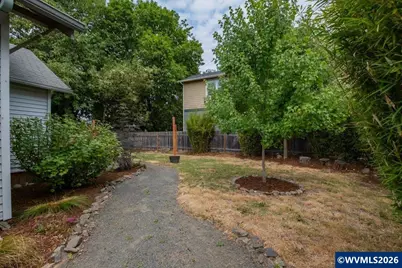 2325 NW Lincoln Av, Corvallis, OR 97330 - Photo 44