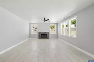 2841 Sunnyview (&amp 2020 Park Av) Rd NE, Salem, OR 97301 - Photo 4