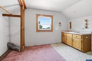 687 N Jefferson St, Lafayette, OR 97127 - Photo 28