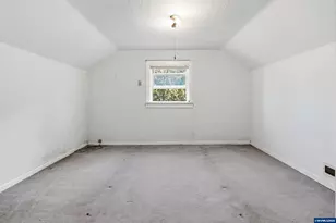687 N Jefferson St, Lafayette, OR 97127 - Photo 22