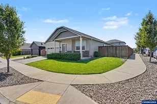 1411 SE Snowberry Ave, Dallas, OR 97338 - Photo 4