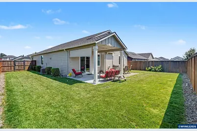 1411 SE Snowberry Av, Dallas, OR 97338 - Photo 38