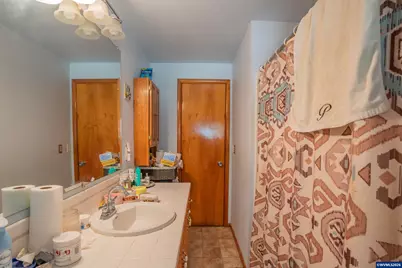 38228 Mount Hope Dr, Lebanon, OR 97355 - Photo 10