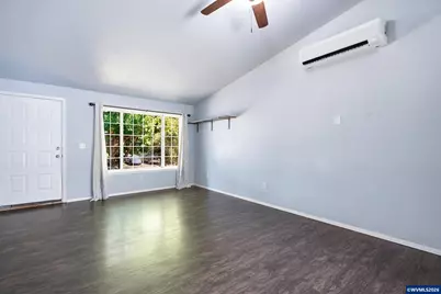 5201 9th Ct SE, Salem, OR 97306 - Photo 4