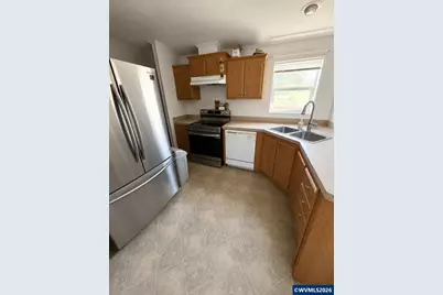 258 Clearwater Av NE, Salem, OR 97301 - Photo 2