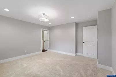 175 Oak Ln, Lebanon, OR 97355 - Photo 20