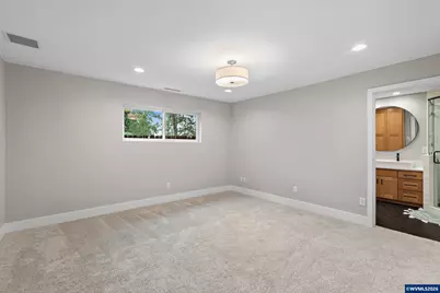 175 Oak Ln, Lebanon, OR 97355 - Photo 18