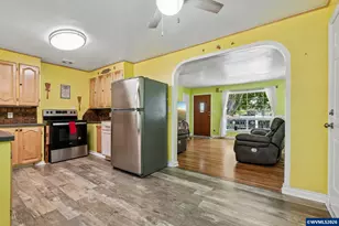 1915 23rd St NE, Salem, OR 97301 - Photo 12