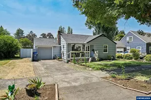 1915 23rd St NE, Salem, OR 97301 - Photo 2