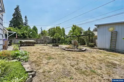 1915 23rd St NE, Salem, OR 97301 - Photo 24