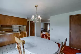 540 N 12th St, Independence, OR 97351 - Photo 14