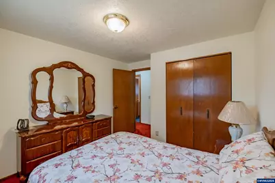 540 N 12th St, Independence, OR 97351 - Photo 28