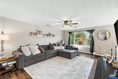 295 Wassom St, Lebanon, OR 97355 - Photo 4