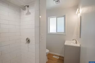 120 Kees St, Lebanon, OR 97355 - Photo 20