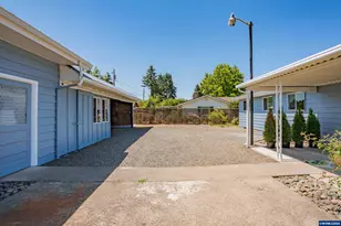 120 Kees St, Lebanon, OR 97355 - Photo 32