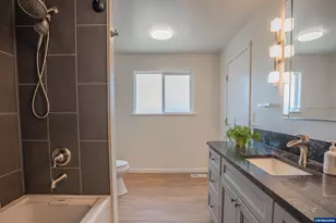 120 Kees St, Lebanon, OR 97355 - Photo 6