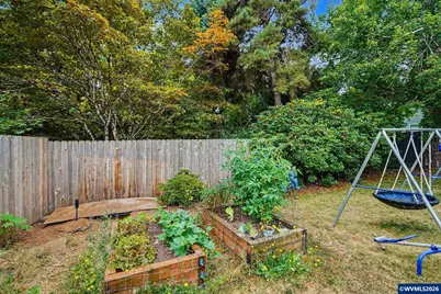 418 Valleywood Dr SE, Salem, OR 97306 - Photo 44