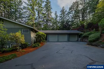 2810 NW Royal Oaks Dr, Corvallis, OR 97330 - Photo 2