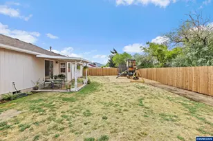 431 Violet St, Lebanon, OR 97355 - Photo 26