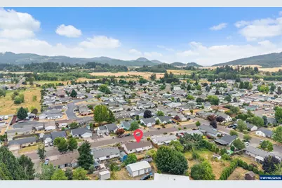 431 Violet St, Lebanon, OR 97355 - Photo 30