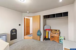 431 Violet St, Lebanon, OR 97355 - Photo 22