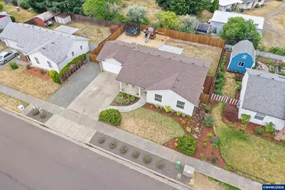 431 Violet St, Lebanon, OR 97355 - Photo 28