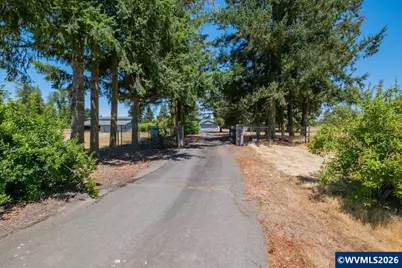 7683 Parker Ln SE, Turner, OR 97392 - Photo 4