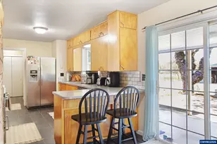 38225 Mount Hope, Lebanon, OR 97355 - Photo 14