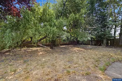 1213 Hemlock Lp, Independence, OR 97351 - Photo 26