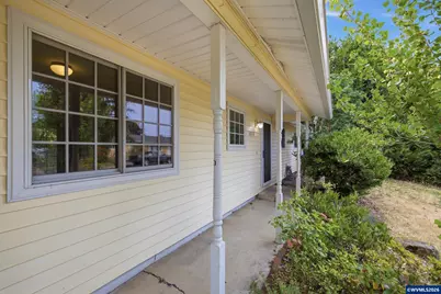 1213 Hemlock Lp, Independence, OR 97351 - Photo 2