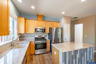 2354 NW Laura Vis Dr, Albany, OR 97321 - Photo 20