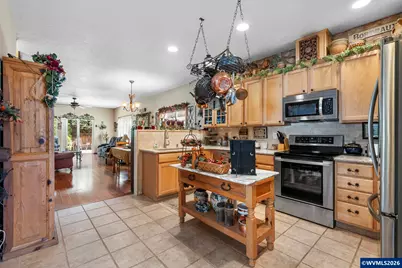 981 Wild Rose Ct, Independence, OR 97351 - Photo 4