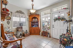 981 Wild Rose Ct, Independence, OR 97351 - Photo 8