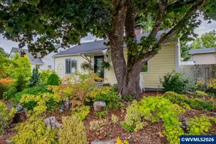 622 SW Hayter St, Dallas, OR 97338 - Photo 2