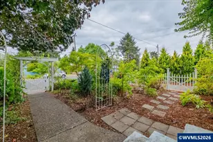 622 SW Hayter St, Dallas, OR 97338 - Photo 28
