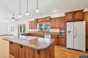 9264 Glory Ct NE, Salem, OR 97305 - Photo 10