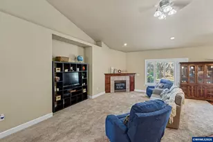 346 NW Foxglove St, Dallas, OR 97338 - Photo 10