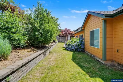 346 NW Foxglove St, Dallas, OR 97338 - Photo 36