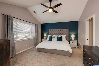 4889 Whitewater St NE, Salem, OR 97305 - Photo 16