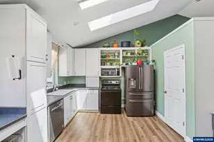 845 Perrydale Rd, Dallas, OR 97338 - Photo 4